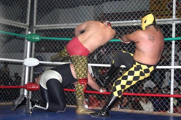 Los herederos luchando por conservar su tapa