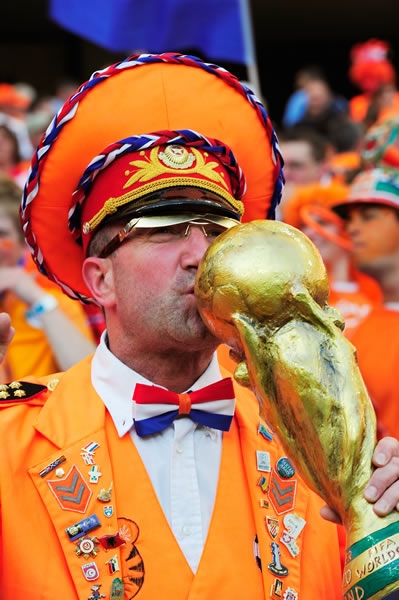 Los holandeses esperan levantar la copa