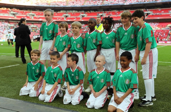Los niños que salieron a la cancha con el Tri