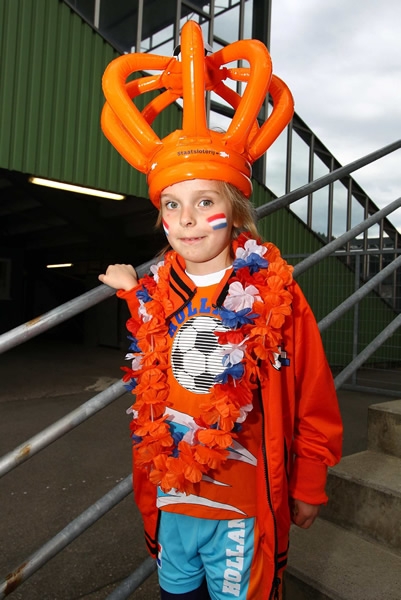 Los pequeños también apoyan a su equipo
