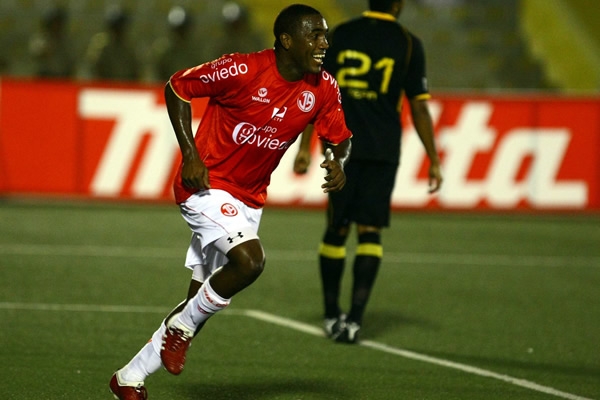 Los peruanos se quedaron con el triunfo
