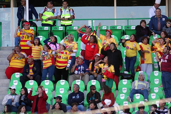 Los pocos morelianos en el mar de Torreón.