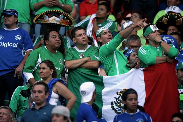 Los pocos verdes en medio del mar azul.