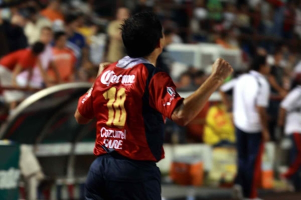 Los Potros vencieron 3-0 a Indios