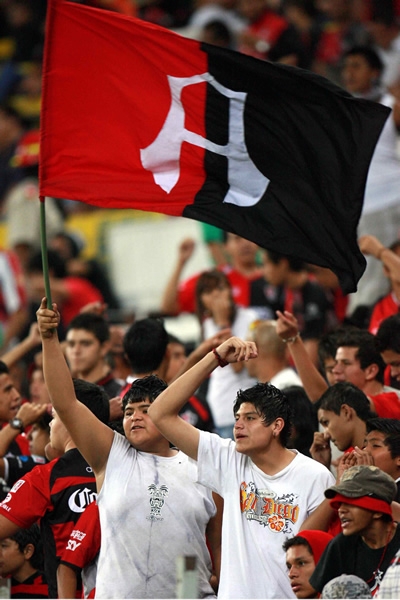 Los seguidores rojinegros no están contentos