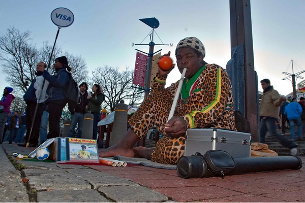Los sudafricanos viven el Mundial a su manera.
