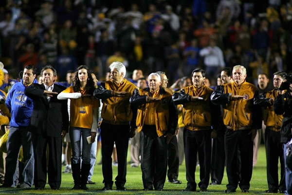 Los viejos Auténticos presentes.