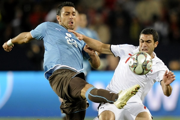 Lucharon los italianos todo el partido.