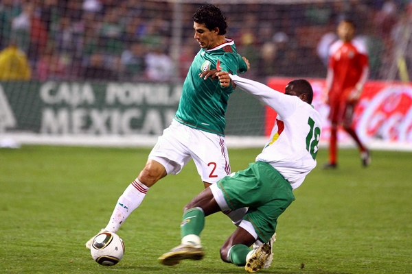 Magallón tuvo que poner la técnica y el colmillo ante Bolivia.