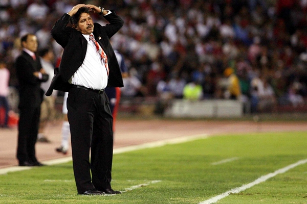 Mal debut para José Treviño con los fronterizos.