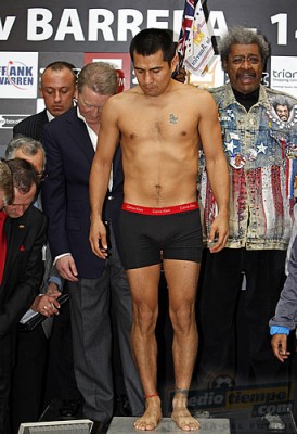 Marco Antonio Barrera cumplió con el peso.