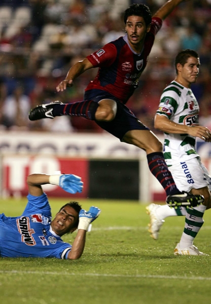 Márquez no pudo derrotar a Oswaldo