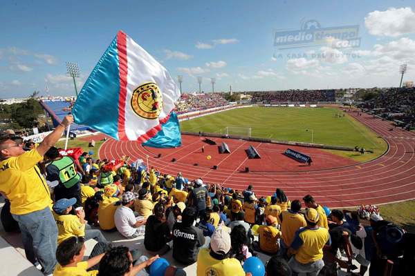Más afición visitante.