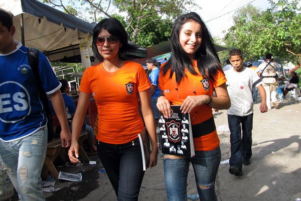 Más y más bellas salvadoreñas.