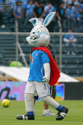 La mascota oficial de La Máquina Celeste de Cruz Azul.