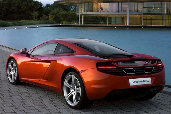 McLaren MP4-12C 8