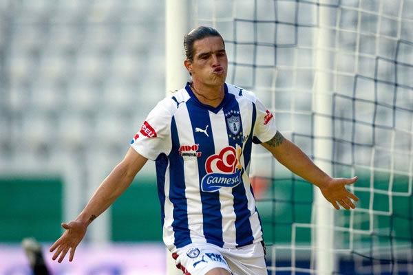 Mendivil anotó al 39 el segundo de Pachuca