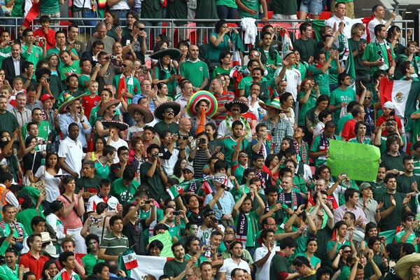 Miles de mexicanos asistieron al encuentro