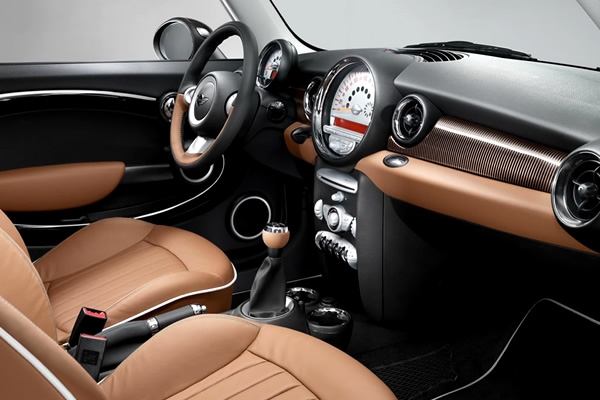 Mini festeja su 50 aniversario con dos ediciones especiales 8