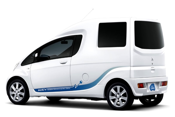 Mitsubishi i-MiEV Cargo Concept 3