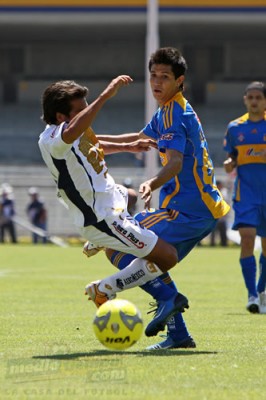 Molina se pone firme ante el ';Cachas';.