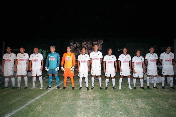Monterrey presentó su nuevo uniforme