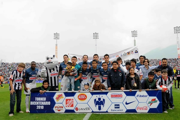 Monterrey se toma la tradicional foto de equipo