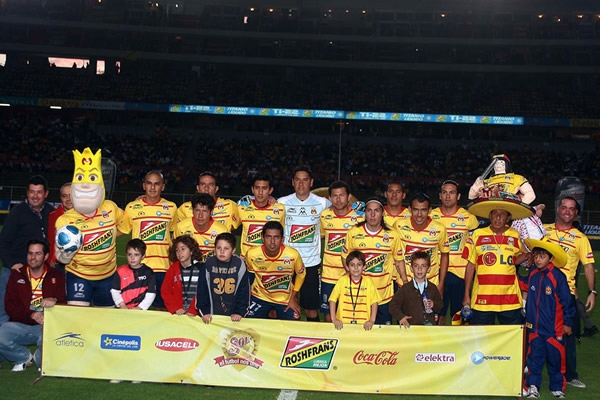 Morelia es retratado antes del inicio del partido