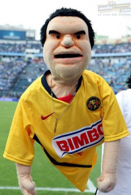 No podía faltar el humor a cargo de ';Temo';.