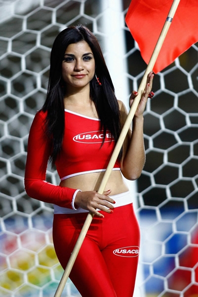 No podían faltar las tradicionales cheerleaders