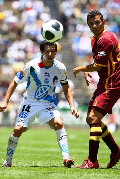 Noriega sólo vio pasar la pelota cerca.