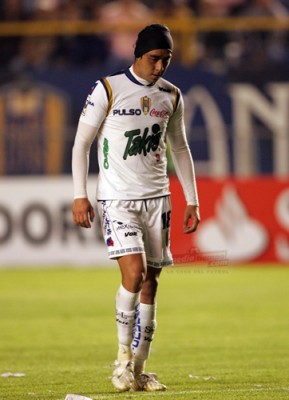 Olmedo no podía levantar el rostro por el marcador de último minuto.