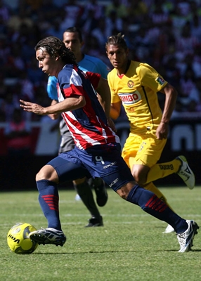Omar Arellano jugando con todo