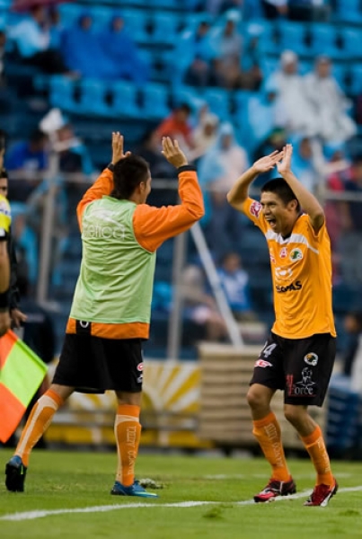 Oribe marcó el primer gol de Jaguares en el torneo.