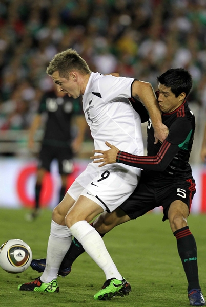 Osorio marcó con mucha fuerza al rival.