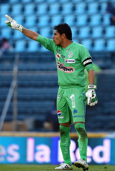 Oswaldo Sánchez, cancerbero de Santos