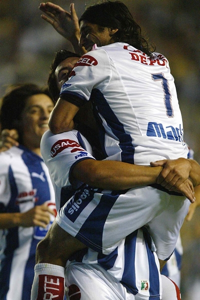 Pachuca se llevó las 3 unidades
