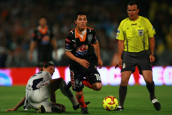Palencia pone la garra ante Torres.