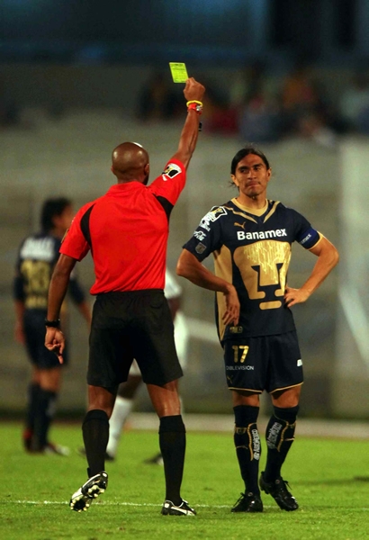 Palencia protestó y se pintó de amarillo.