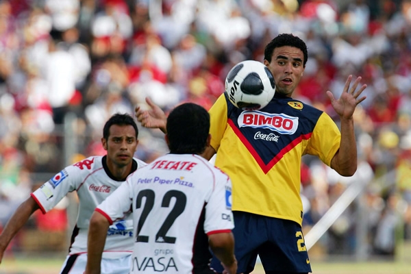 Partido peleado entre Indios y Águilas