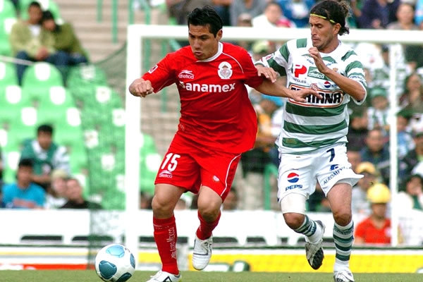 Partido peleado entre Santos y Toluca