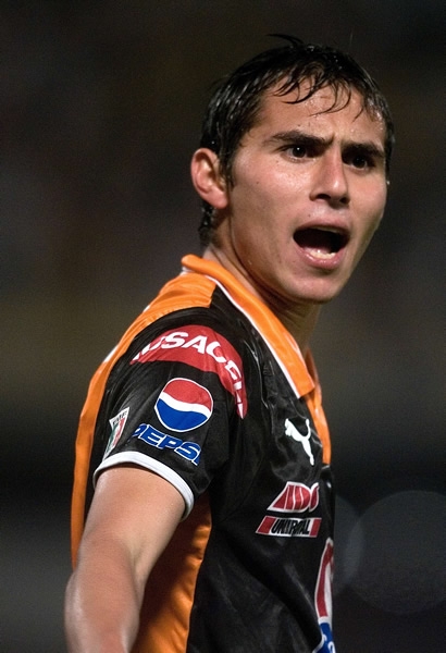Paul le gritaba a su defensa para que reaccionara.