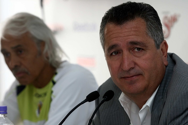 Presentación de Francisco Ramírez en Chivas.