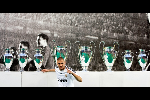 Presentación de Karim Benzema en el Bernabéu