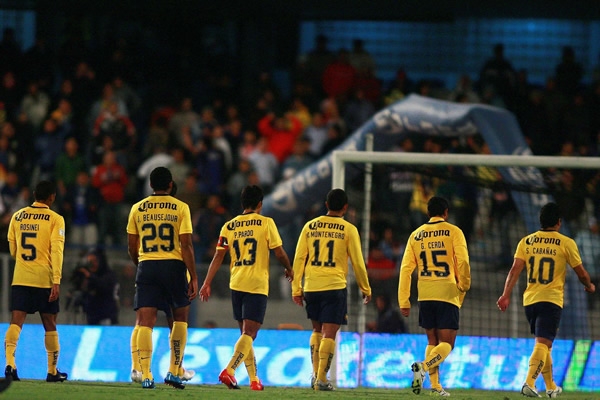 Pumas-América 23