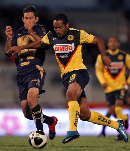 Pumas-América 12