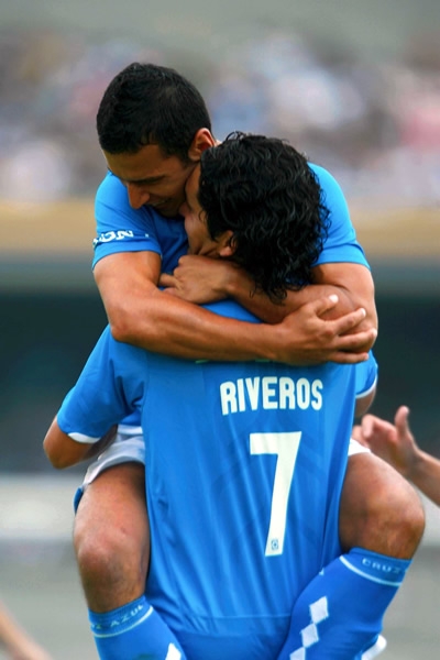 Pumas 0-3 Cruz Azul 37