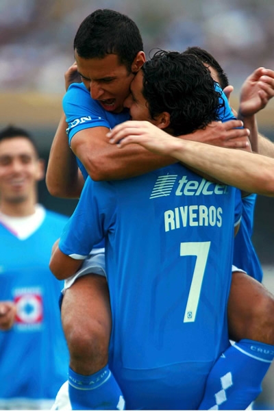 Pumas 0-3 Cruz Azul 38