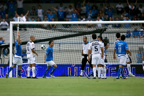 Pumas 0-3 Cruz Azul 45