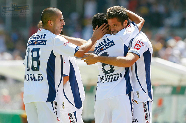 Pumas festejó el gol que significó salir de la racha negativa.